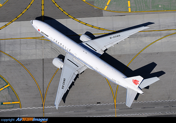 Boeing 777-39L/ER Boeing 777-39L/ER