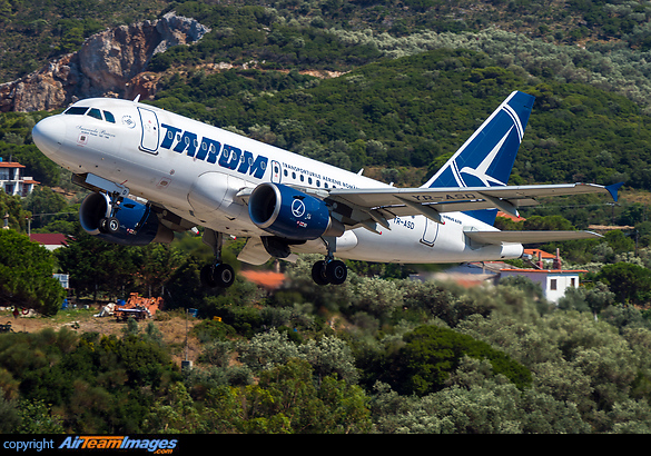 Airbus A318-111 Airbus A318-111