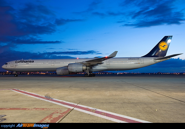 Airbus A340-642 Airbus A340-642