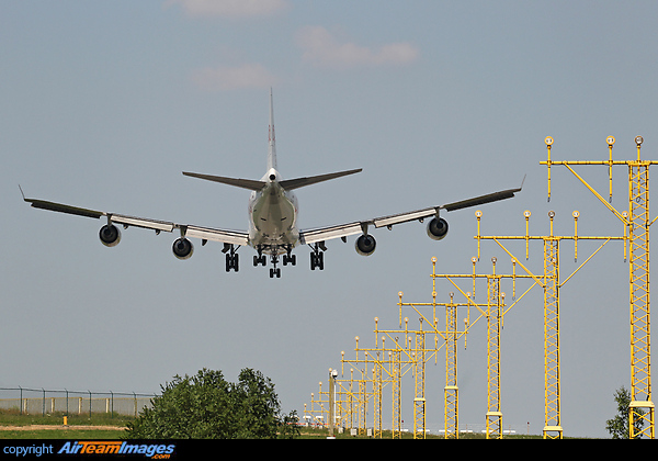 Boeing 747-4HAF/ER/SCD Boeing 747-4HAF/ER/SCD