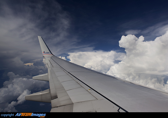 Boeing 737-800 Boeing 737-800