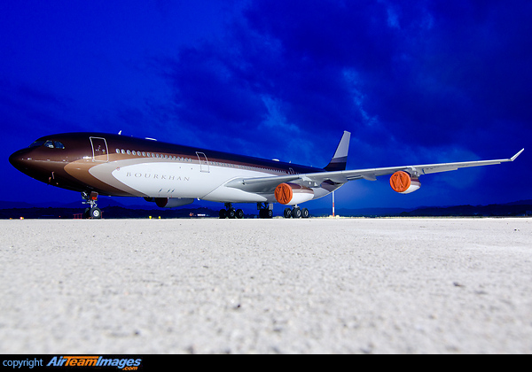 Airbus A340-313X Airbus A340-313X