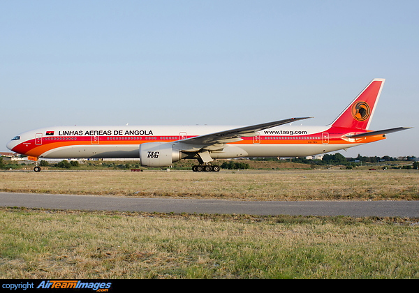 Boeing 777-3M2/ER Boeing 777-3M2/ER