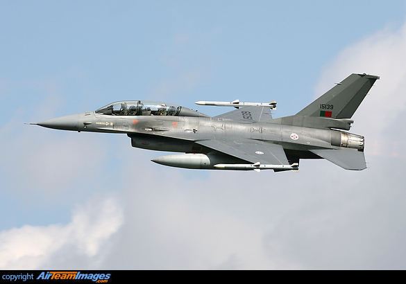 F-16BM Fighting Falcon F-16BM Fighting Falcon