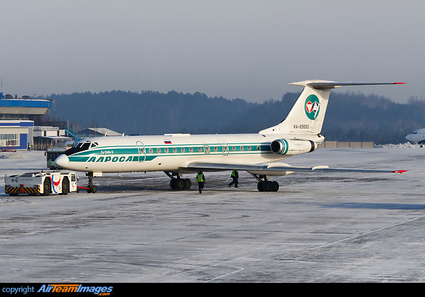 Push-back during icy conditions at -30C. Tupolev Tu-134B-3
