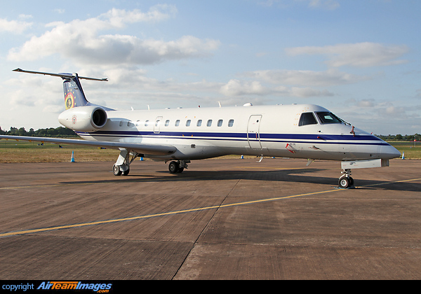 Embraer ERJ-135LR Embraer ERJ-135LR