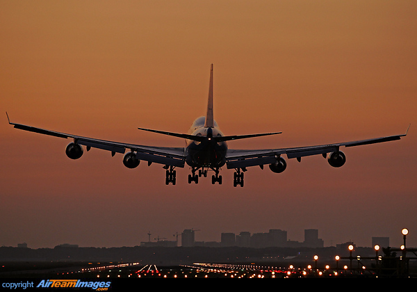 Boeing 747-406M Boeing 747-406M