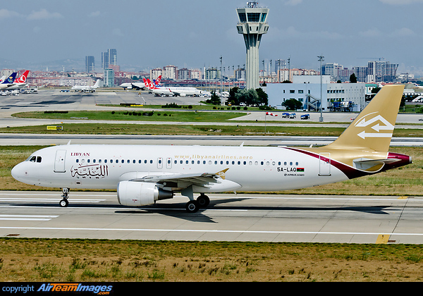 Wearing the revised flag of Libya after the revolution. Airbus A320-214