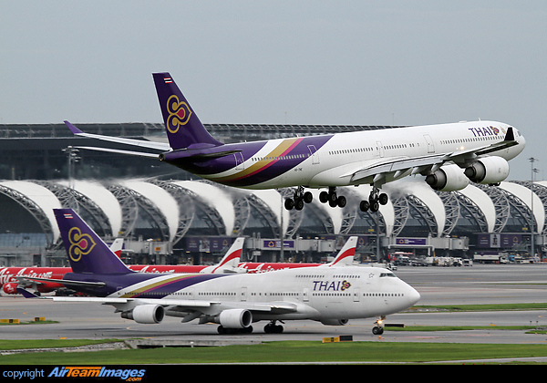 Airbus A340-642 Airbus A340-642
