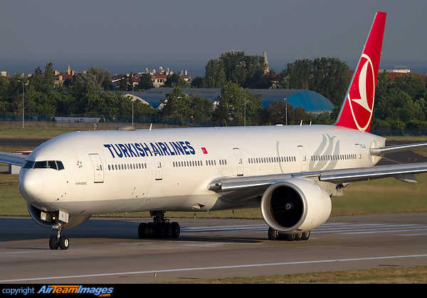 Boeing 777-3F2/ER Boeing 777-3F2/ER