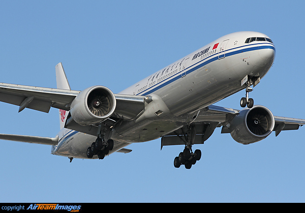 Boeing 777-39L/ER Boeing 777-39L/ER