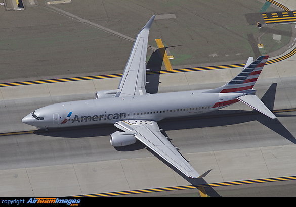 Boeing 737-823 Boeing 737-823