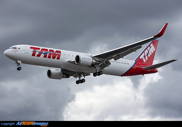 Boeing 767-316/ER Boeing 767-316/ER