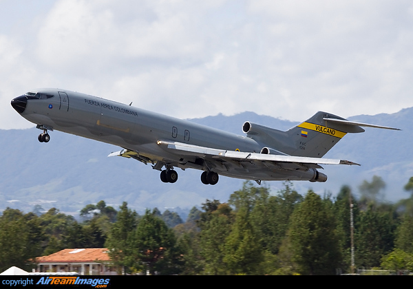 Boeing 727-2X3/Adv(F) Boeing 727-2X3/Adv(F)