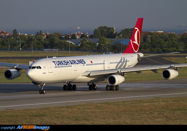 Airbus A340-313X Airbus A340-313X