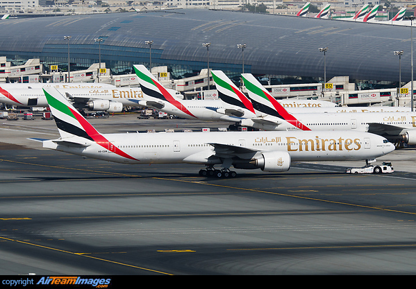 Boeing 777-31H/ER Boeing 777-31H/ER