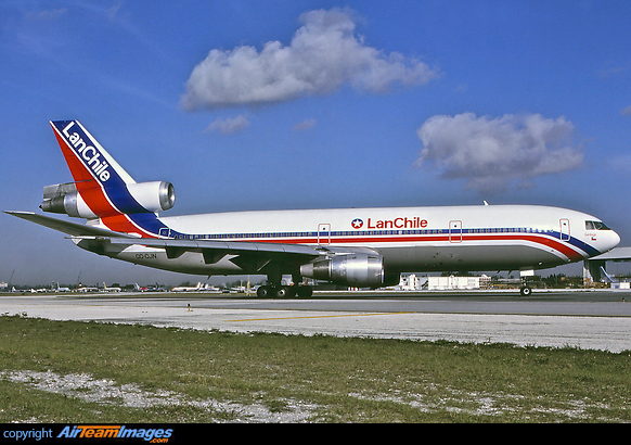 McDonnell Douglas DC-10-30 McDonnell Douglas DC-10-30