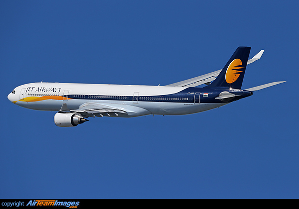 Airbus A330-302 Airbus A330-302