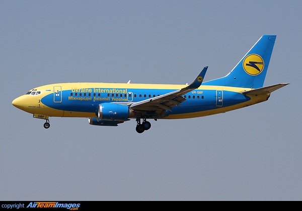 Boeing 737-548 Boeing 737-548