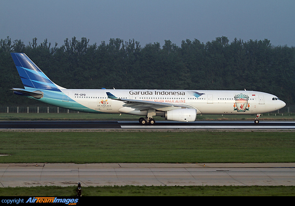 Special Liverpool Football Club livery. Garuda Indonesia has taken one step closer to becoming a global company by signing a partnership deal with Liverpool Football Club, one of Englands major clubs. Airbus A330-341