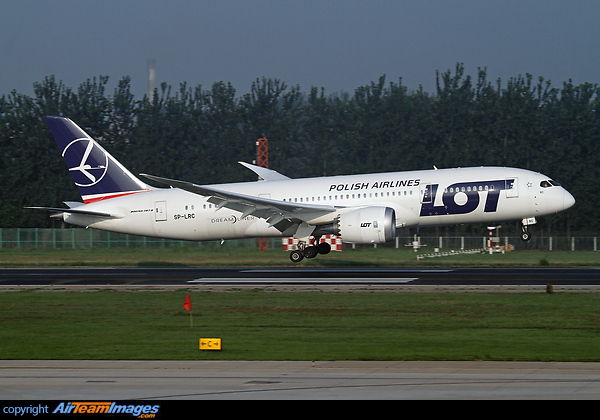 Boeing 787-8 Dreamliner Boeing 787-8 Dreamliner