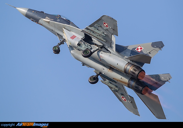 Mikoyan Gurevich MiG-29A Mikoyan Gurevich MiG-29A