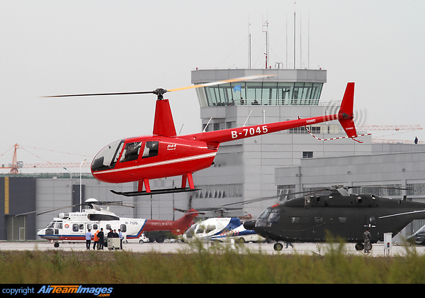 Robinson R-44 Raven II Robinson R-44 Raven II