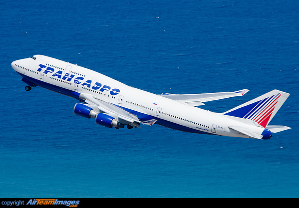 Boeing 747-446 Boeing 747-446