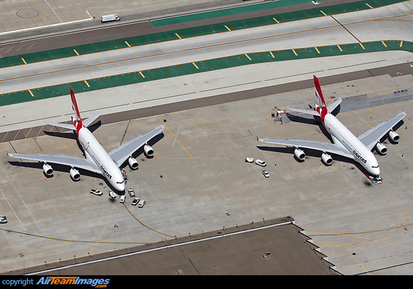 Airbus A380-842 Airbus A380-842