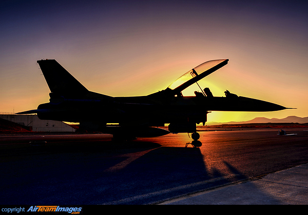 F-16B-05-CF Netz F-16B-05-CF Netz