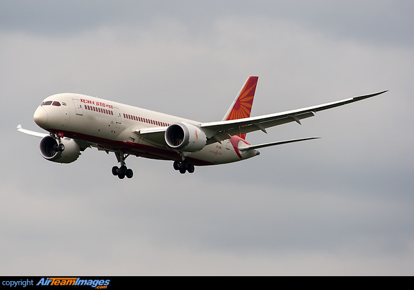 Boeing 787-8 Dreamliner Boeing 787-8 Dreamliner