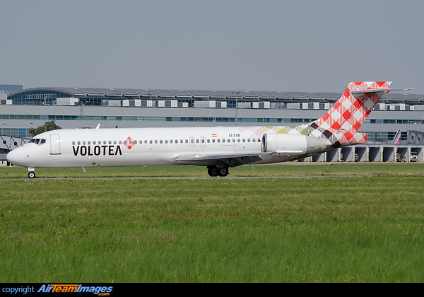 Boeing 717-2BL Boeing 717-2BL