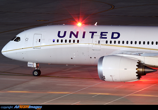 Boeing 787-8 Dreamliner Boeing 787-8 Dreamliner