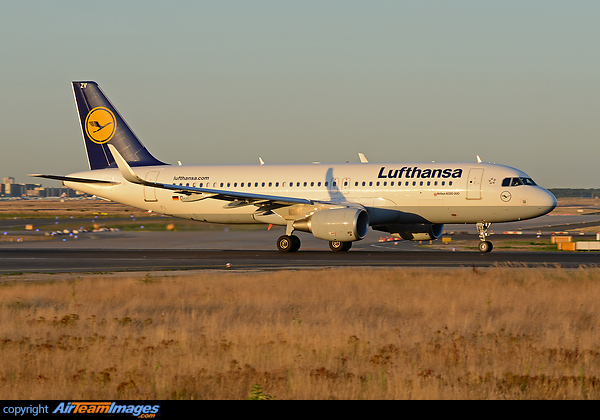 Airbus A320-214 Airbus A320-214