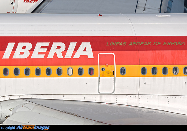 Airbus A340-642 Airbus A340-642
