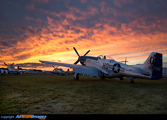 North American P-51D Mustang North American P-51D Mustang