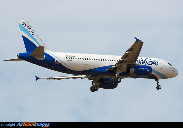 Airbus A320-232 Airbus A320-232