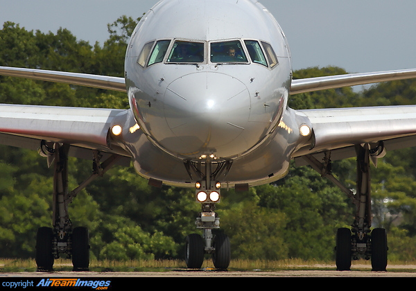 Boeing 757-21B Boeing 757-21B