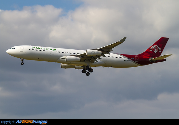 Airbus A340-313X Airbus A340-313X