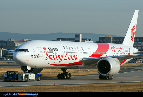 Boeing 777-39L/ER Boeing 777-39L/ER