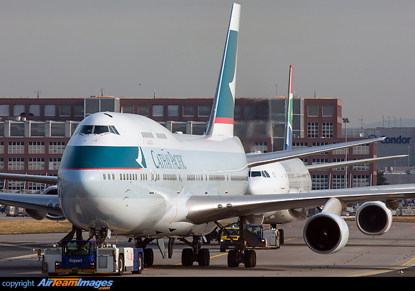 Boeing 747-412 Boeing 747-412