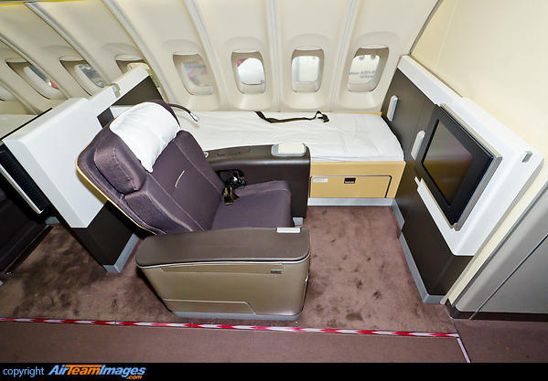 New First Class. Boeing 747-430