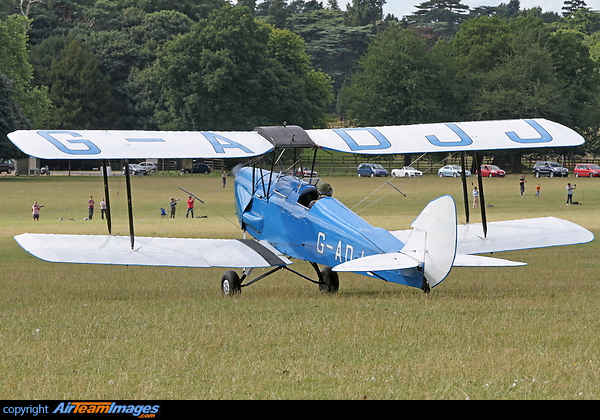 DH-82A Tiger Moth II DH-82A Tiger Moth II