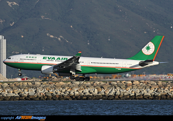Airbus A330-203 Airbus A330-203