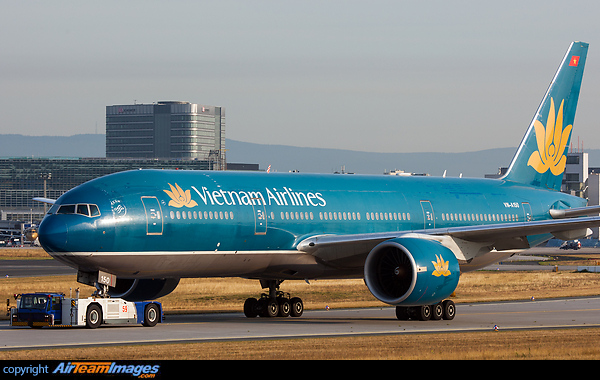 Boeing 777-2Q8/ER Boeing 777-2Q8/ER