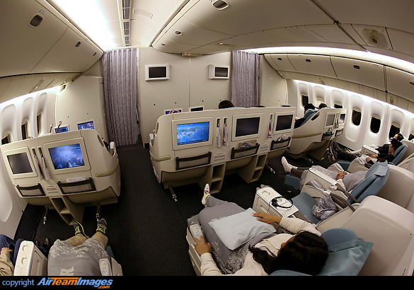 Boeing 777-3B5 Boeing 777-3B5