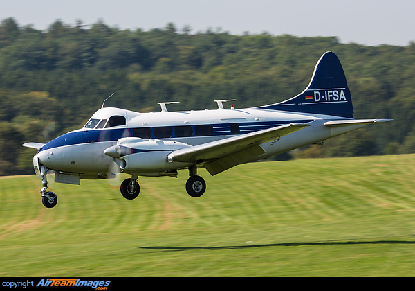 De Havilland DH-104 Dove 7XC De Havilland DH-104 Dove 7XC