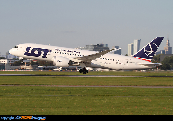 Boeing 787-8 Dreamliner Boeing 787-8 Dreamliner