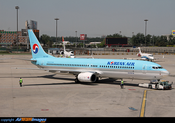 Boeing 737-9B5 Boeing 737-9B5