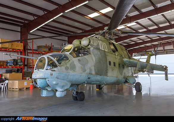 Mil Mi-24D Mil Mi-24D